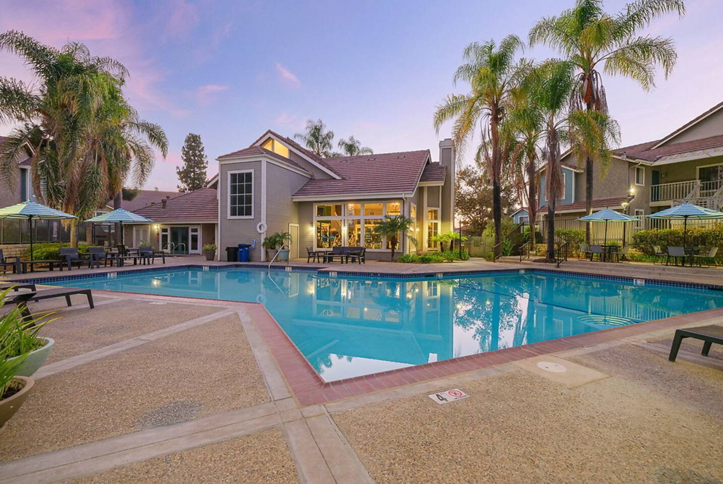 , an Airbnb-friendly apartment in San Diego, CA