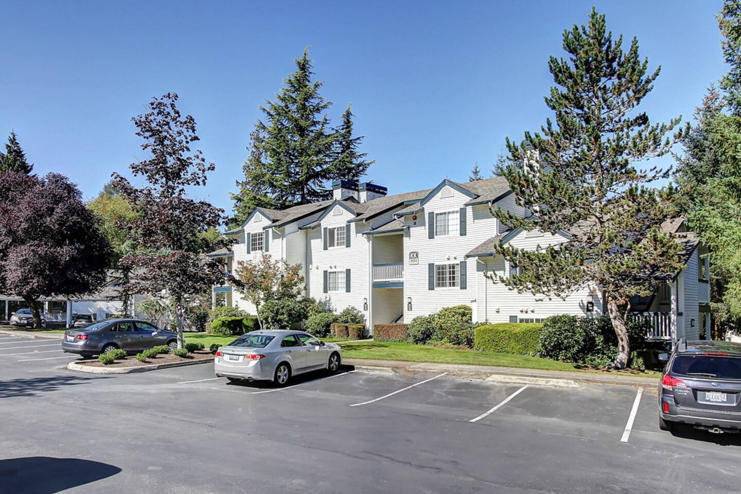 , an Airbnb-friendly apartment in Redmond, WA