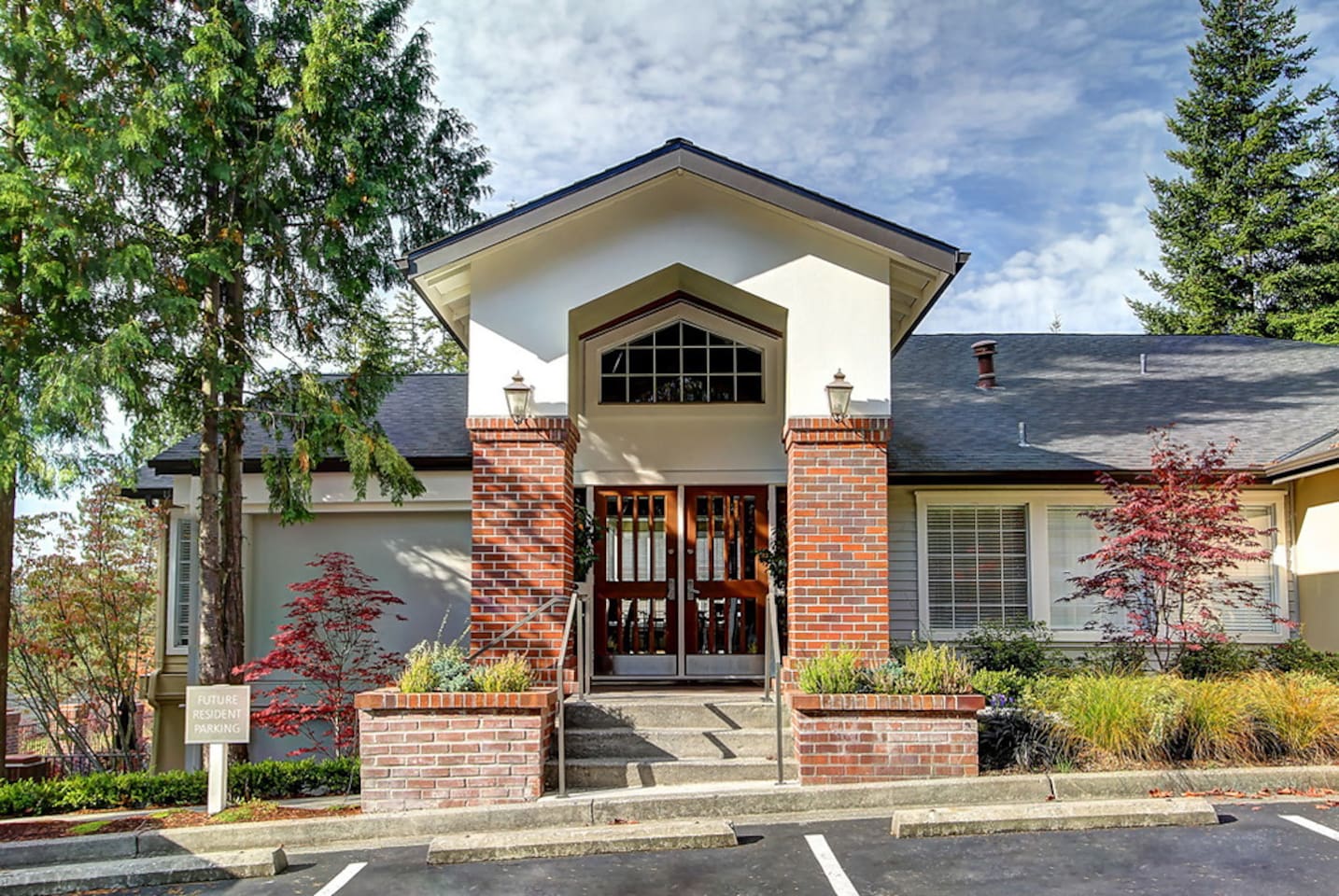 , an Airbnb-friendly apartment in Mill Creek, WA