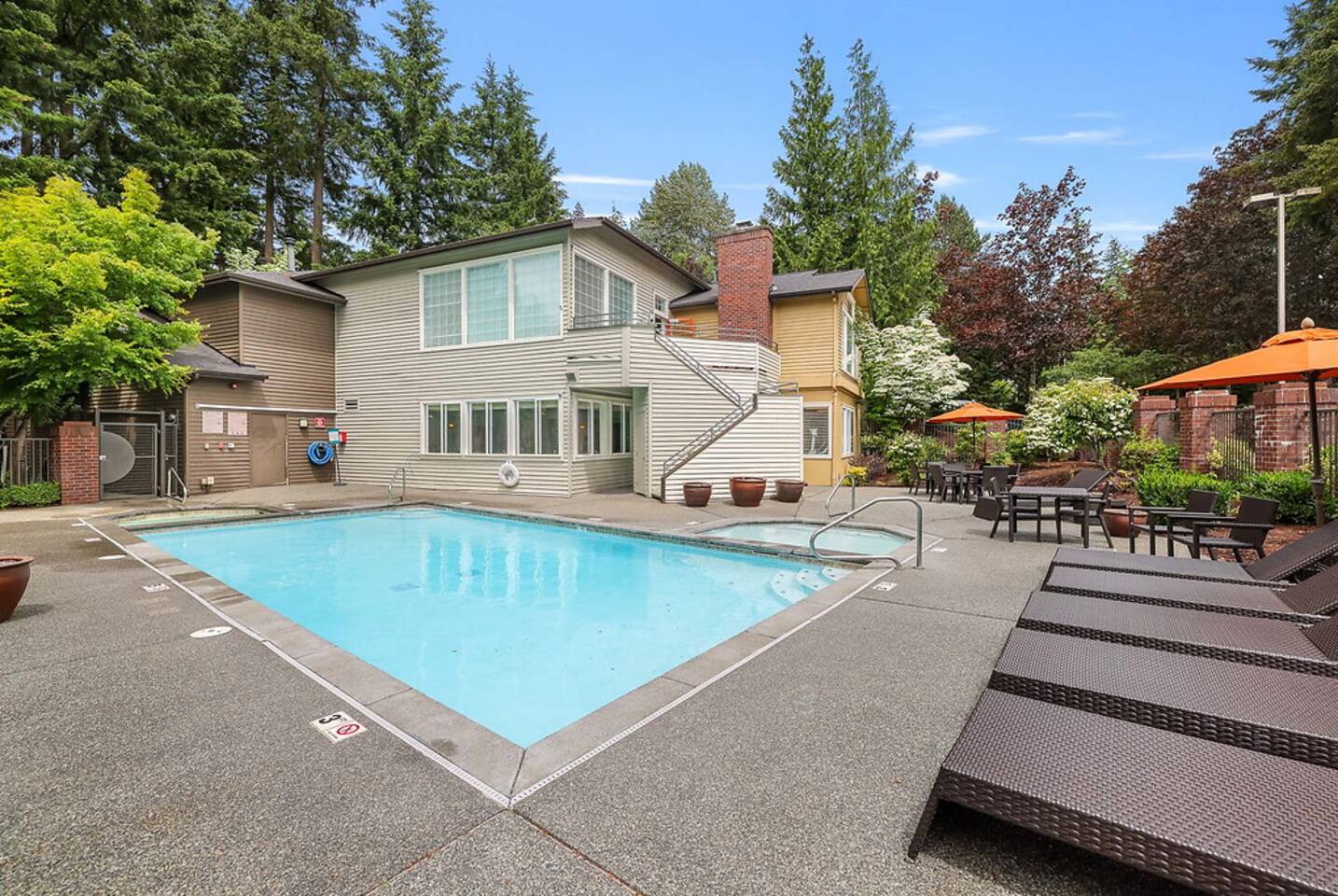 Exterior of Parkwood at Mill Creek, an Airbnb-friendly apartment in Mill Creek, WA