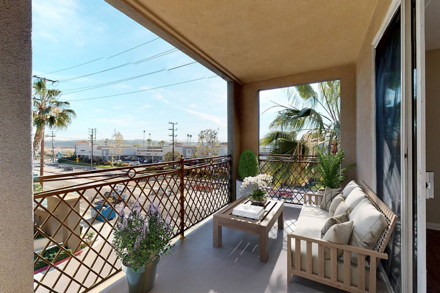 , an Airbnb-friendly apartment in Marina del Rey, CA