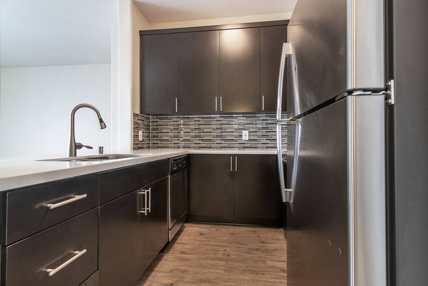 , an Airbnb-friendly apartment in Marina del Rey, CA