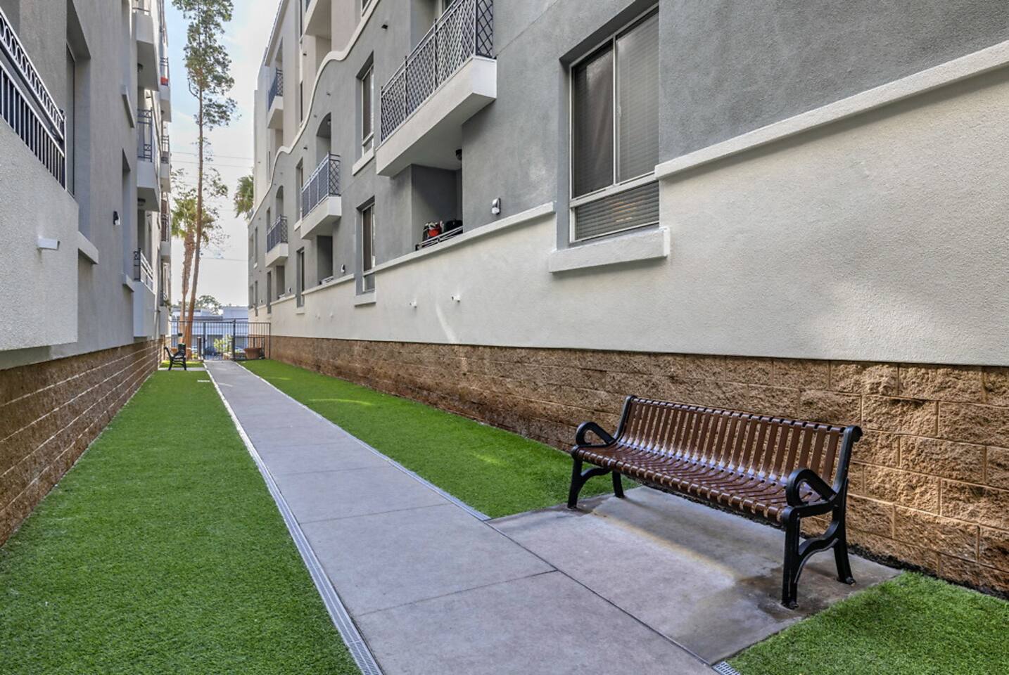 , an Airbnb-friendly apartment in Marina del Rey, CA