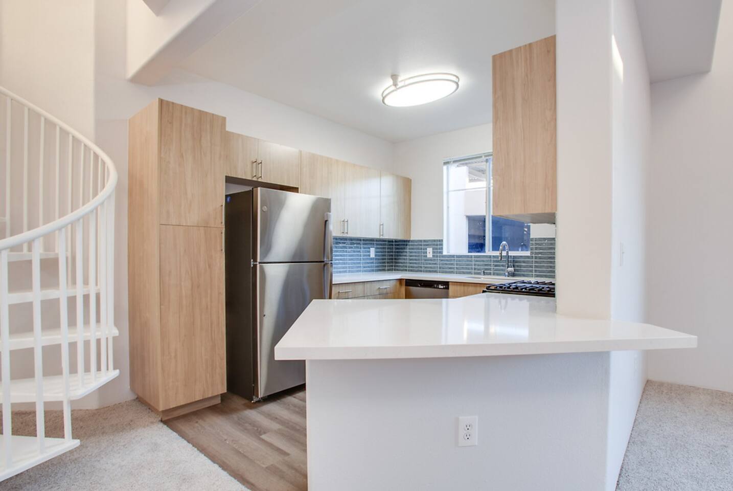 , an Airbnb-friendly apartment in Los Angeles, CA