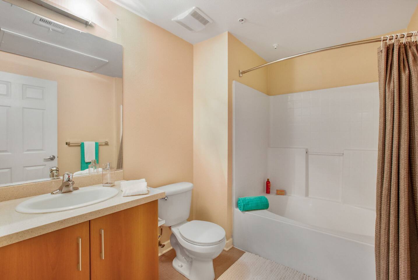 , an Airbnb-friendly apartment in Pasadena, CA