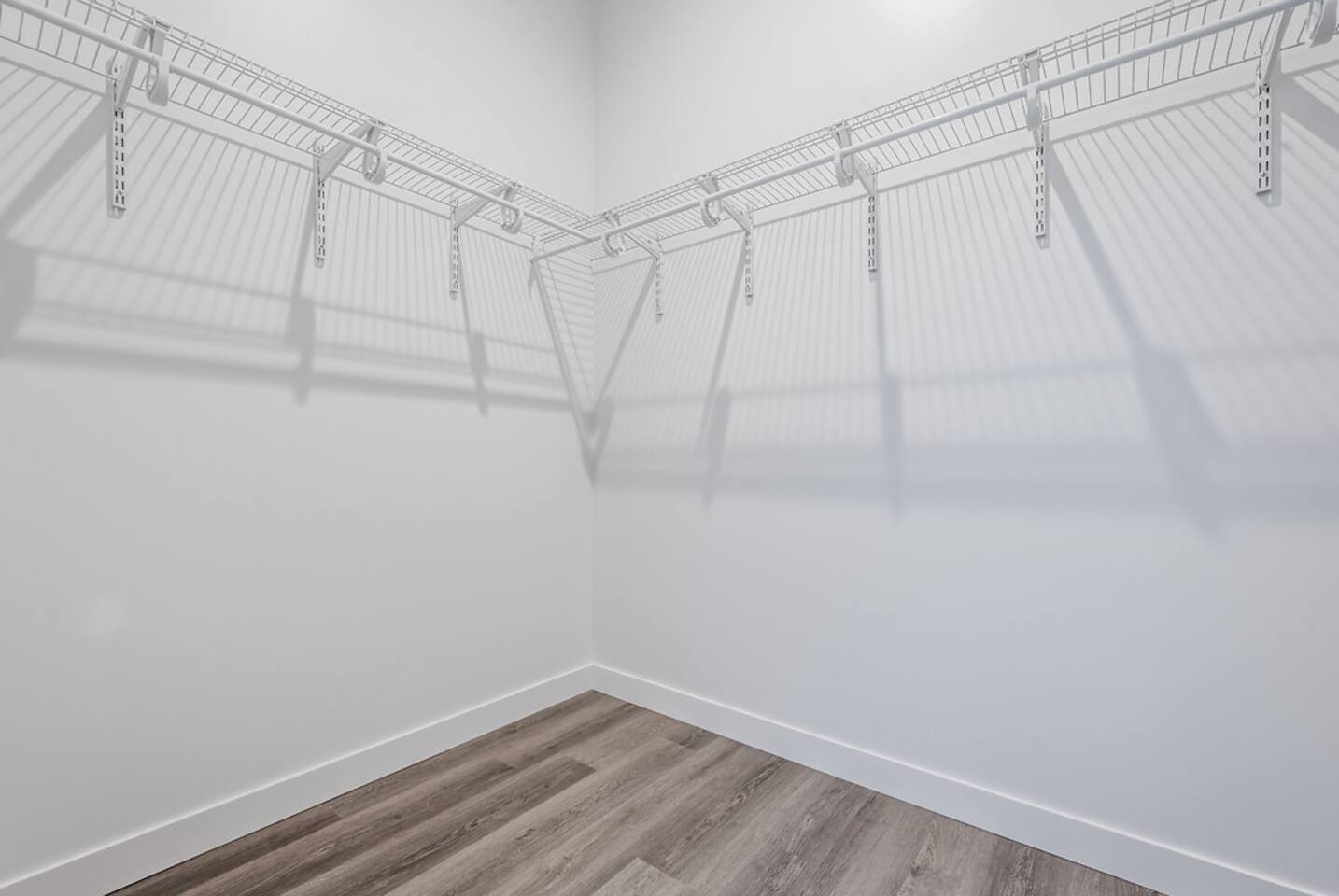 , an Airbnb-friendly apartment in Los Angeles, CA