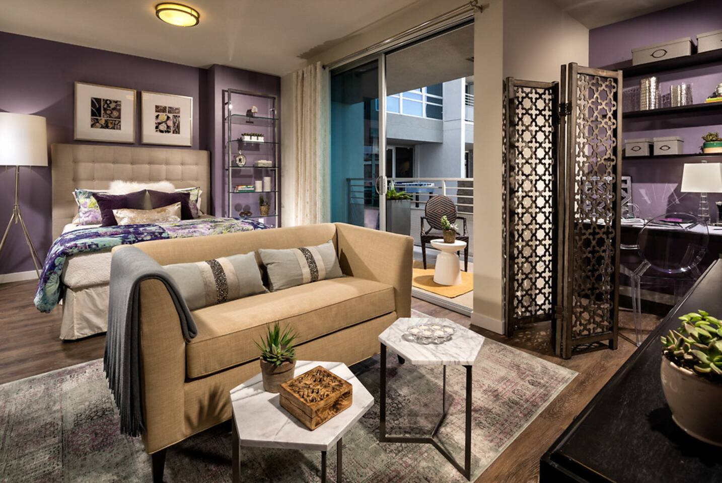 , an Airbnb-friendly apartment in Los Angeles, CA