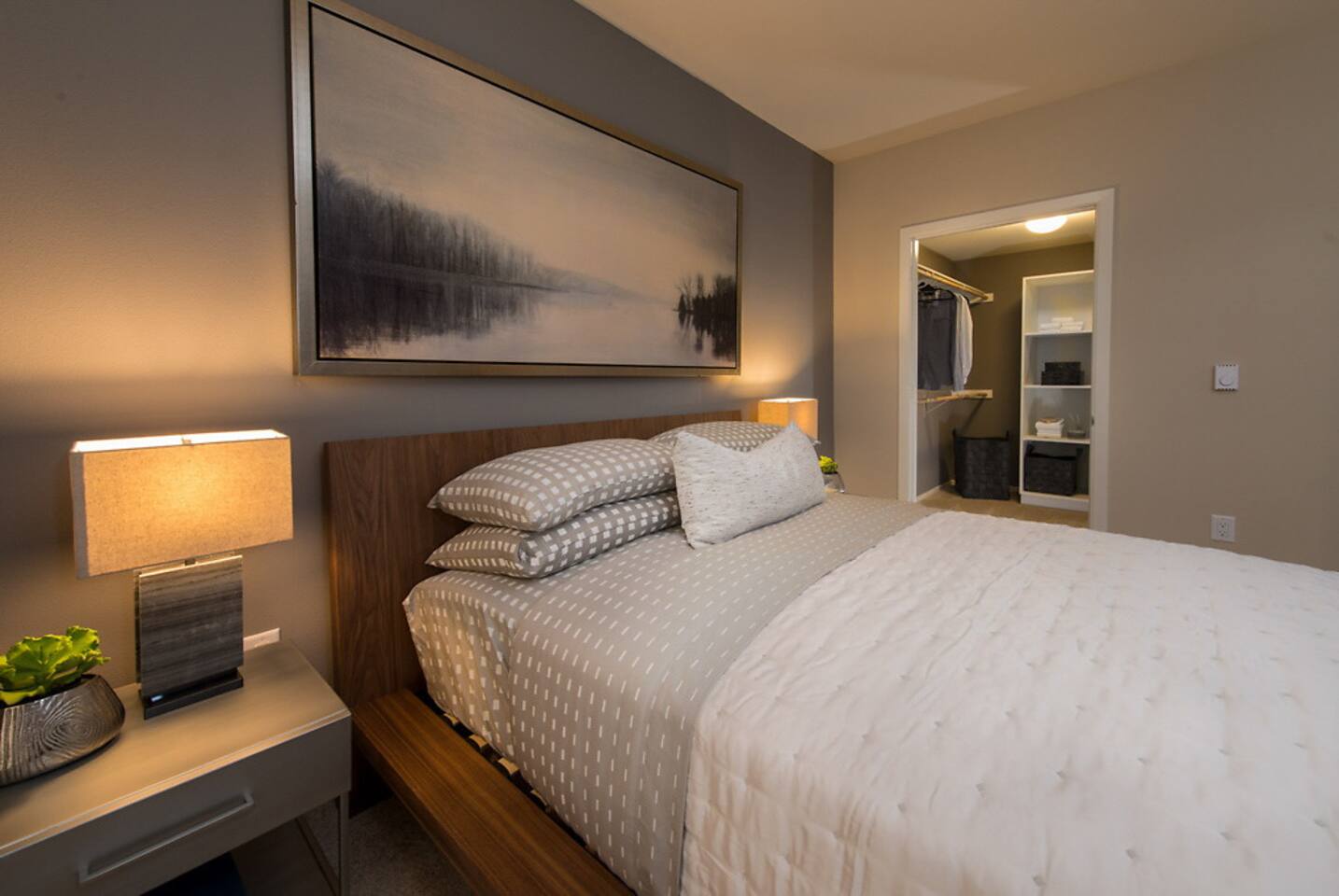 , an Airbnb-friendly apartment in San Francisco, CA