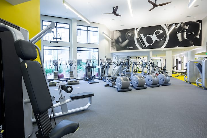 RGVtYW5kUGljdHVyZToyMTE2NDcxODM5