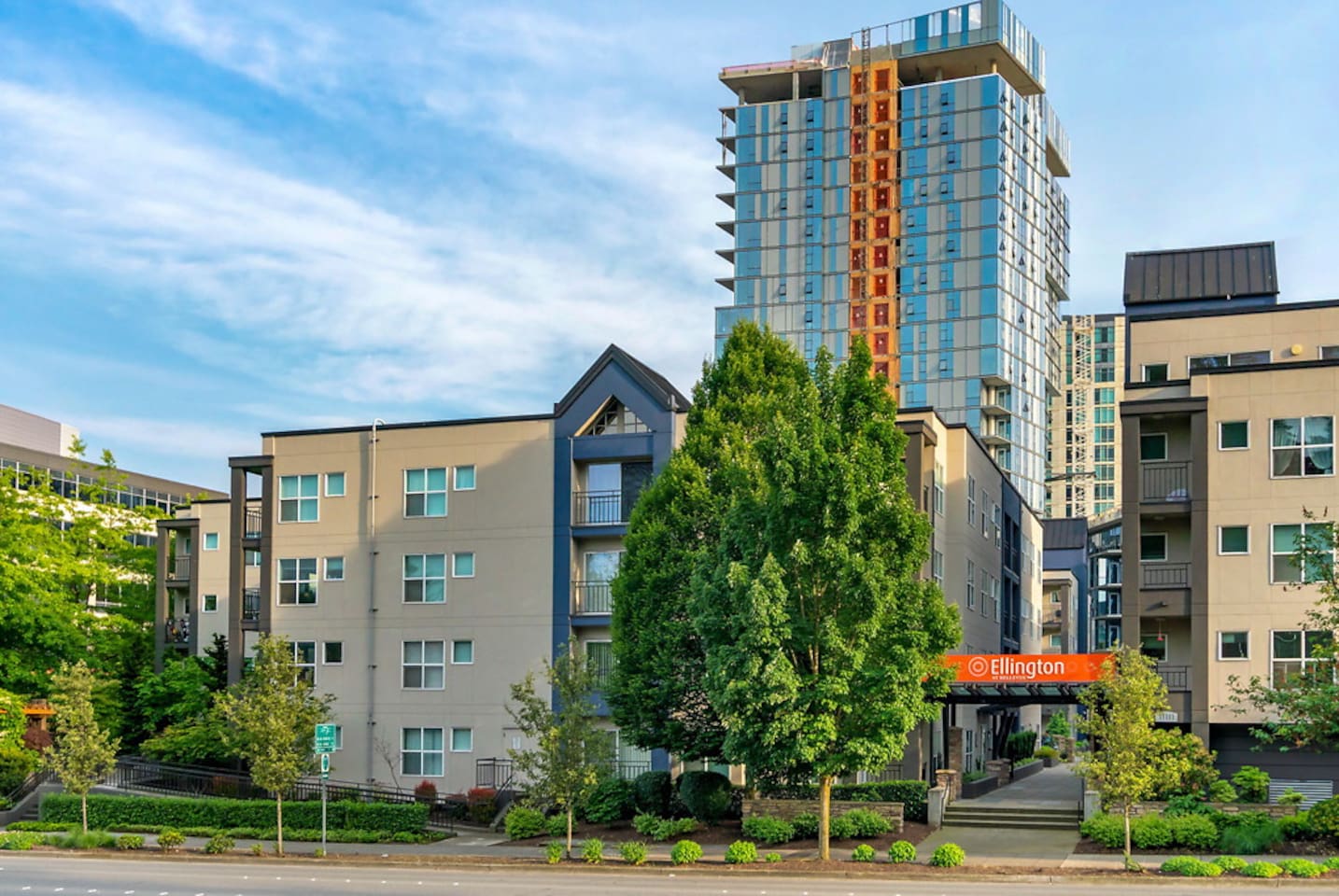 Exterior of Ellington at Bellevue, an Airbnb-friendly apartment in Bellevue, WA