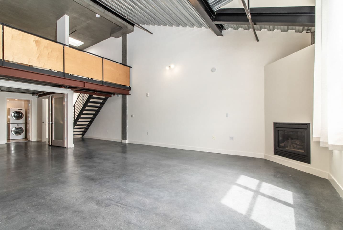 , an Airbnb-friendly apartment in San Francisco, CA