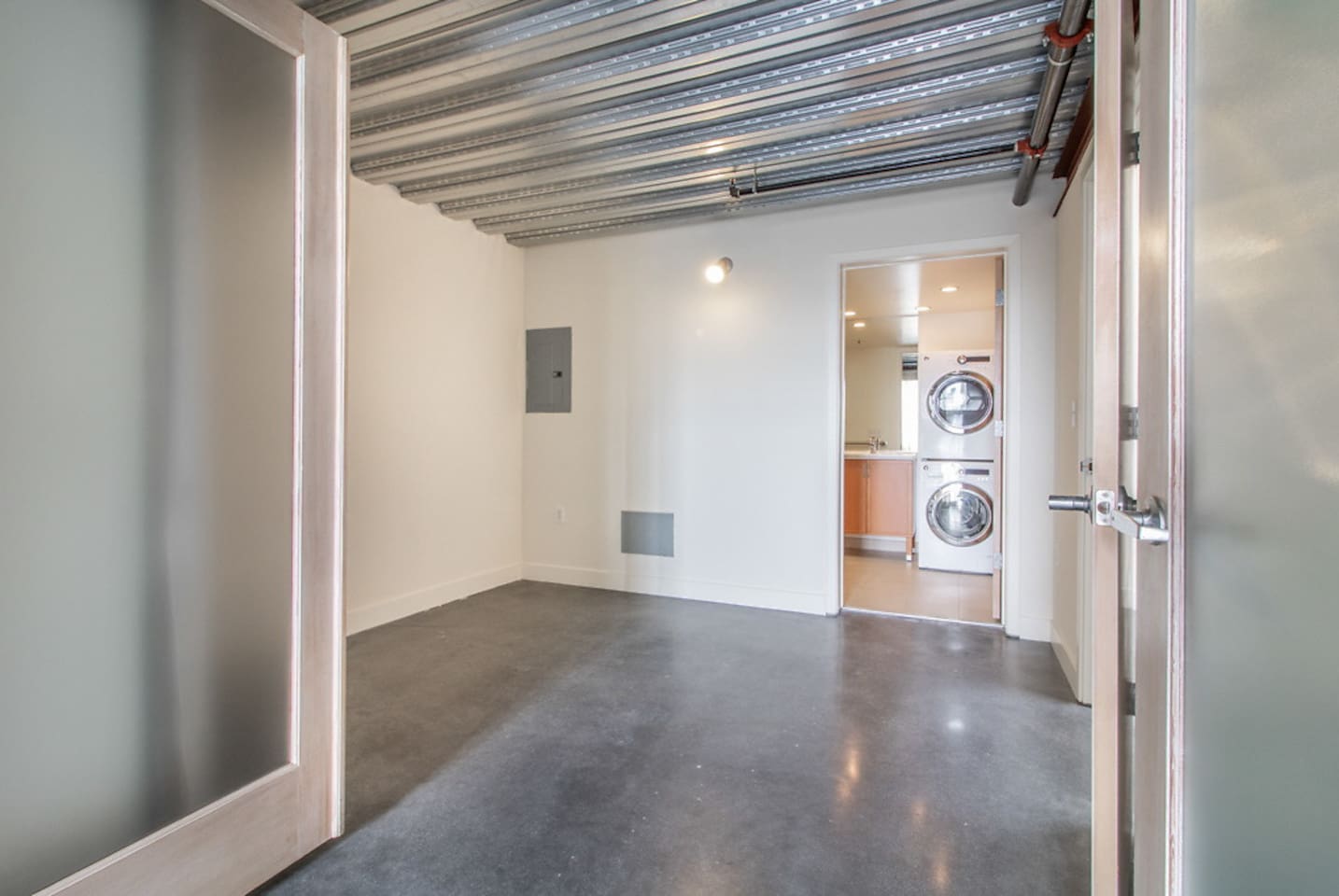 , an Airbnb-friendly apartment in San Francisco, CA