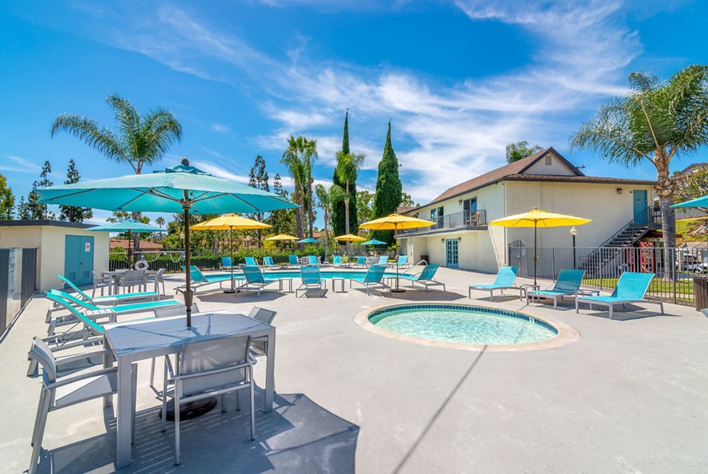 , an Airbnb-friendly apartment in Fullerton, CA