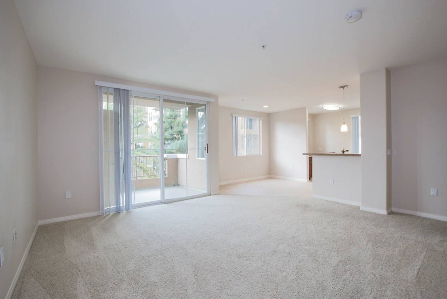 , an Airbnb-friendly apartment in Marina del Rey, CA
