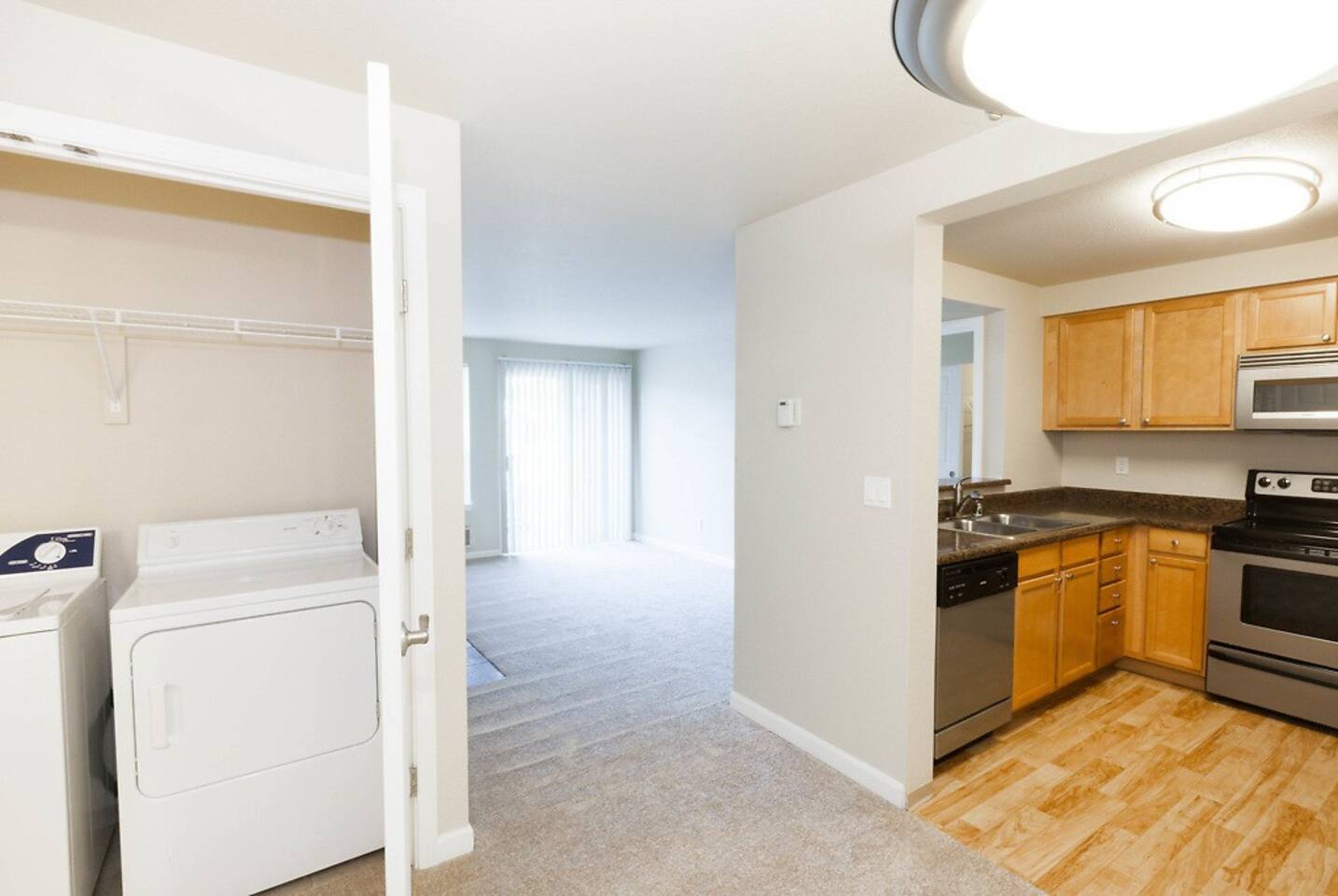 , an Airbnb-friendly apartment in Kirkland, WA