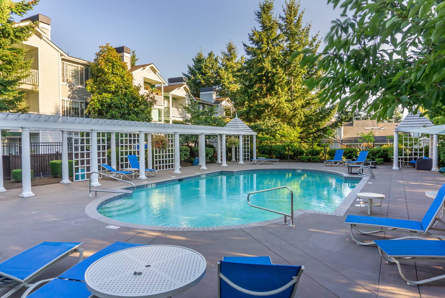 Exterior of Evergreen Heights, an Airbnb-friendly apartment in Kirkland, WA