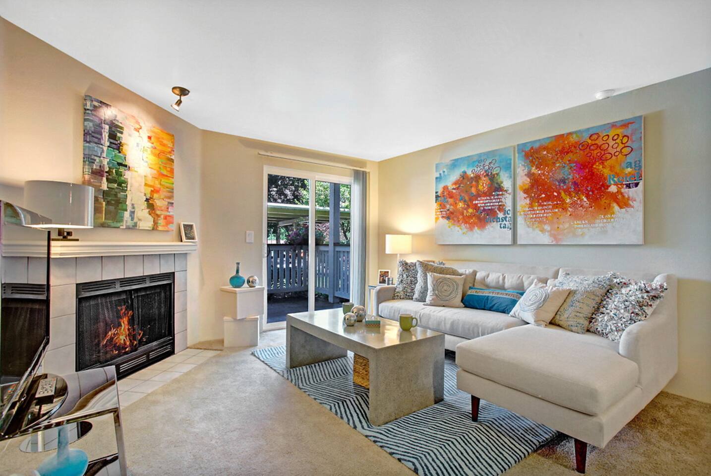 , an Airbnb-friendly apartment in Bothell, WA