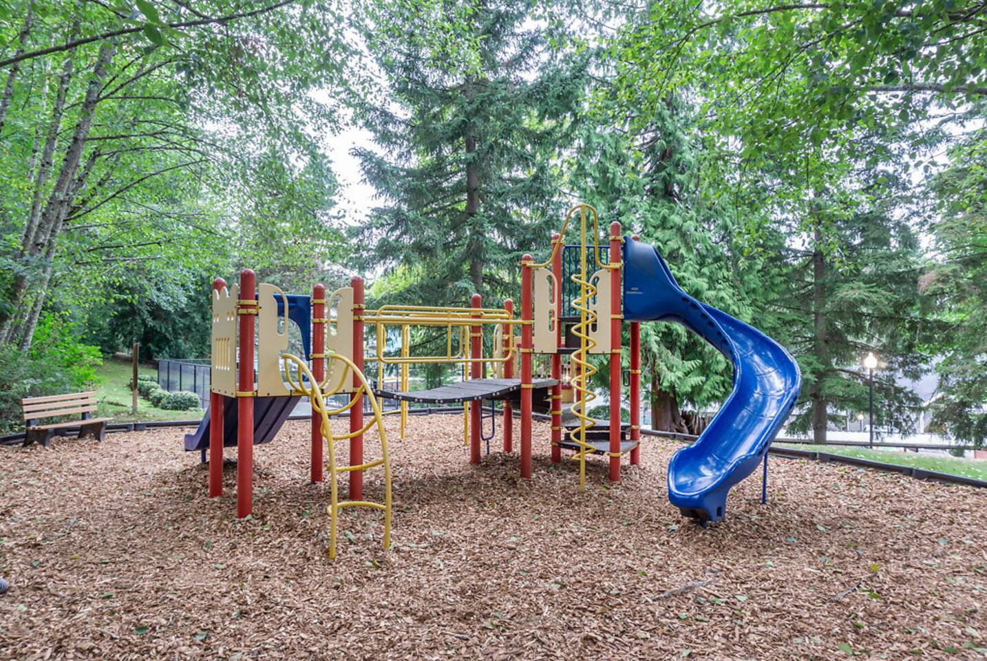 , an Airbnb-friendly apartment in Bothell, WA