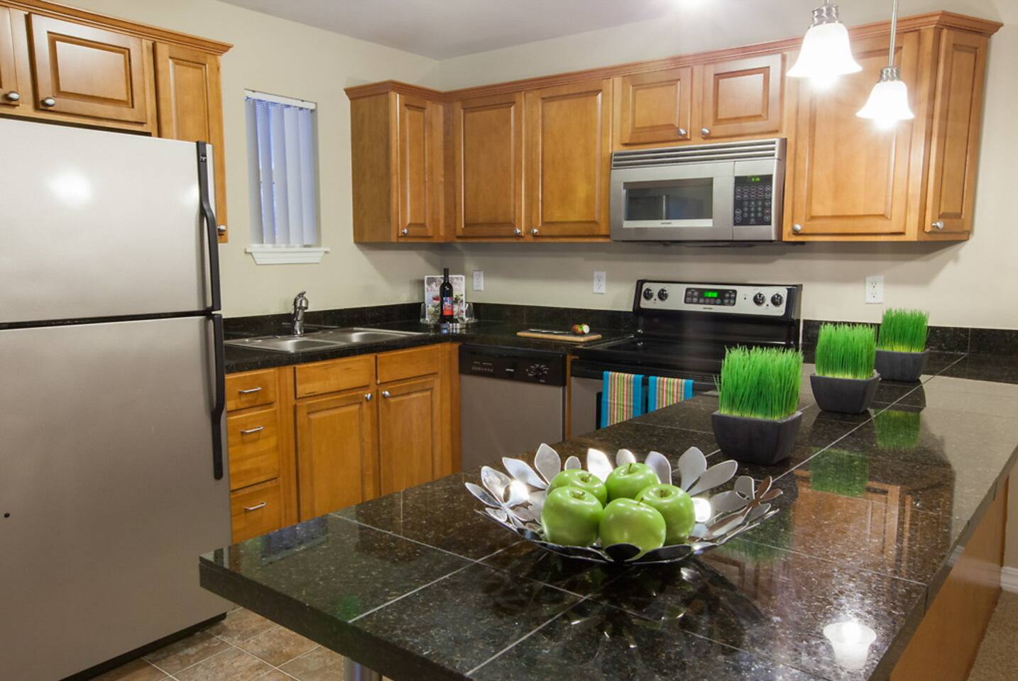 , an Airbnb-friendly apartment in Kirkland, WA