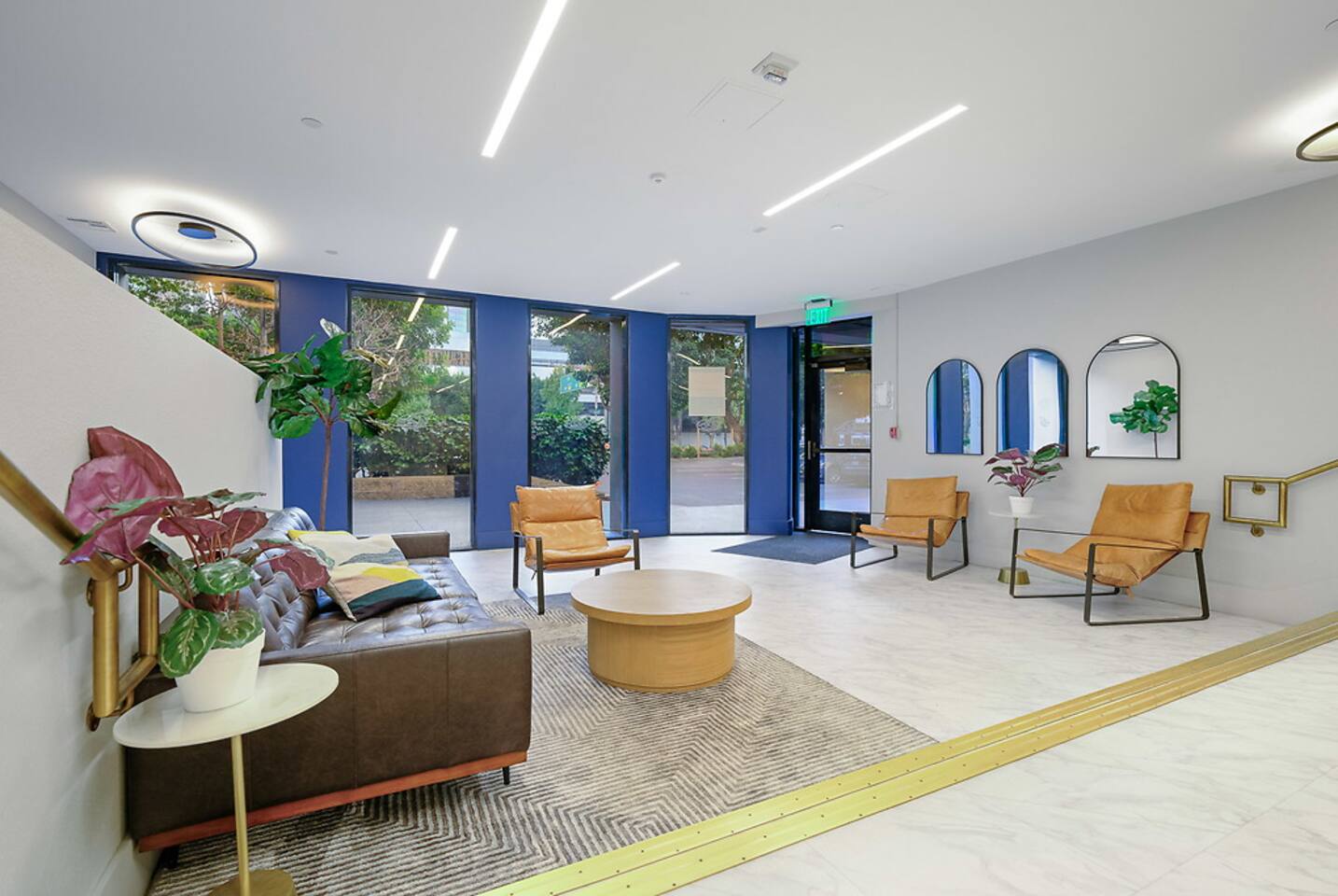, an Airbnb-friendly apartment in Los Angeles, CA