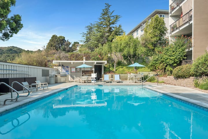 RGVtYW5kUGljdHVyZToxOTQzMTU4MTEy