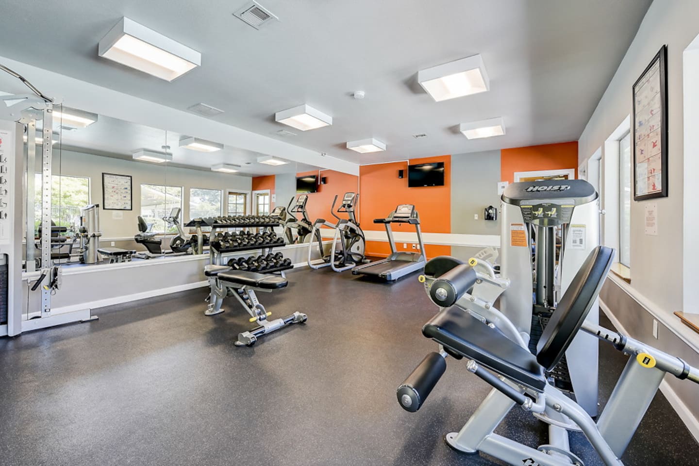 , an Airbnb-friendly apartment in Bellevue, WA