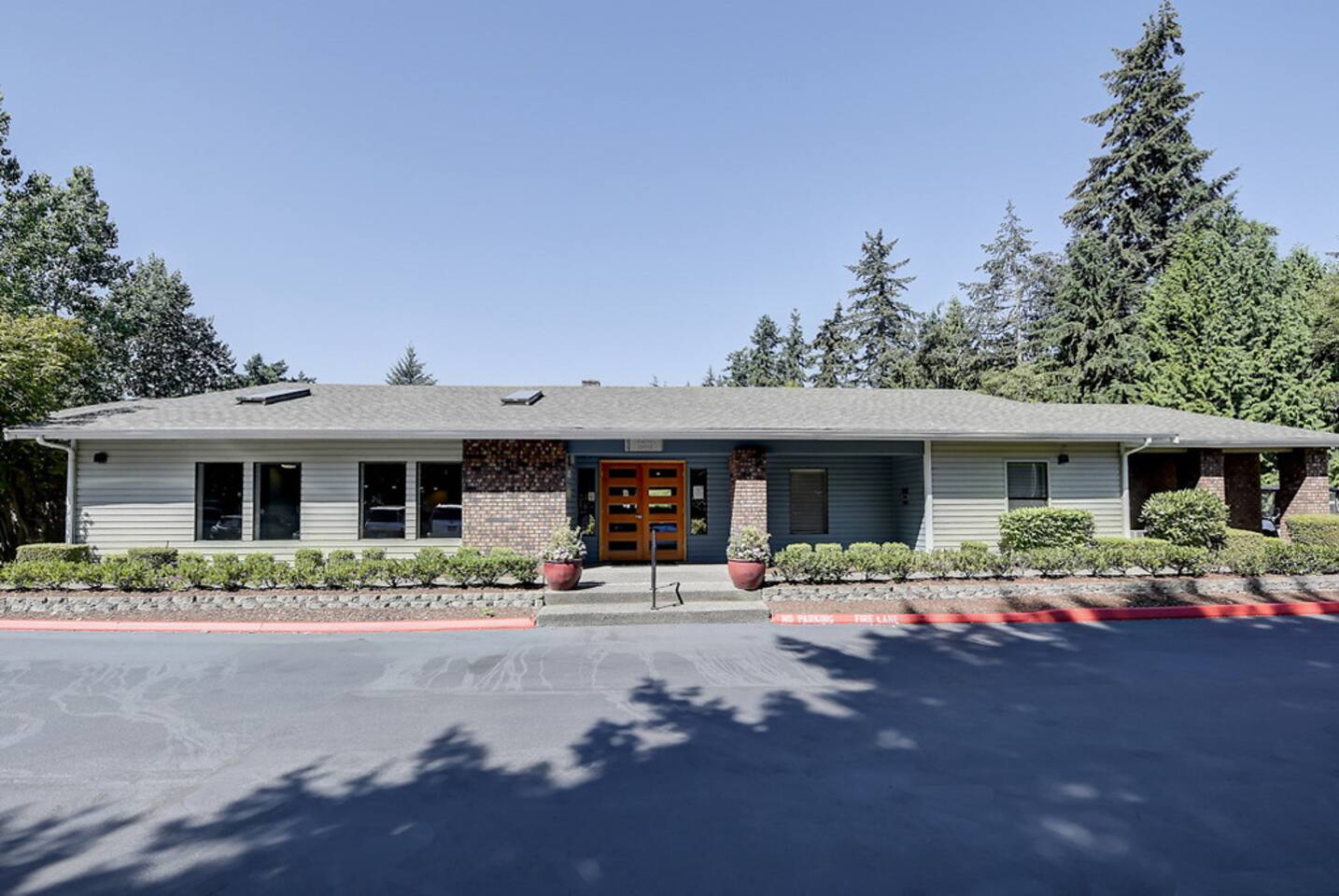 , an Airbnb-friendly apartment in Bellevue, WA