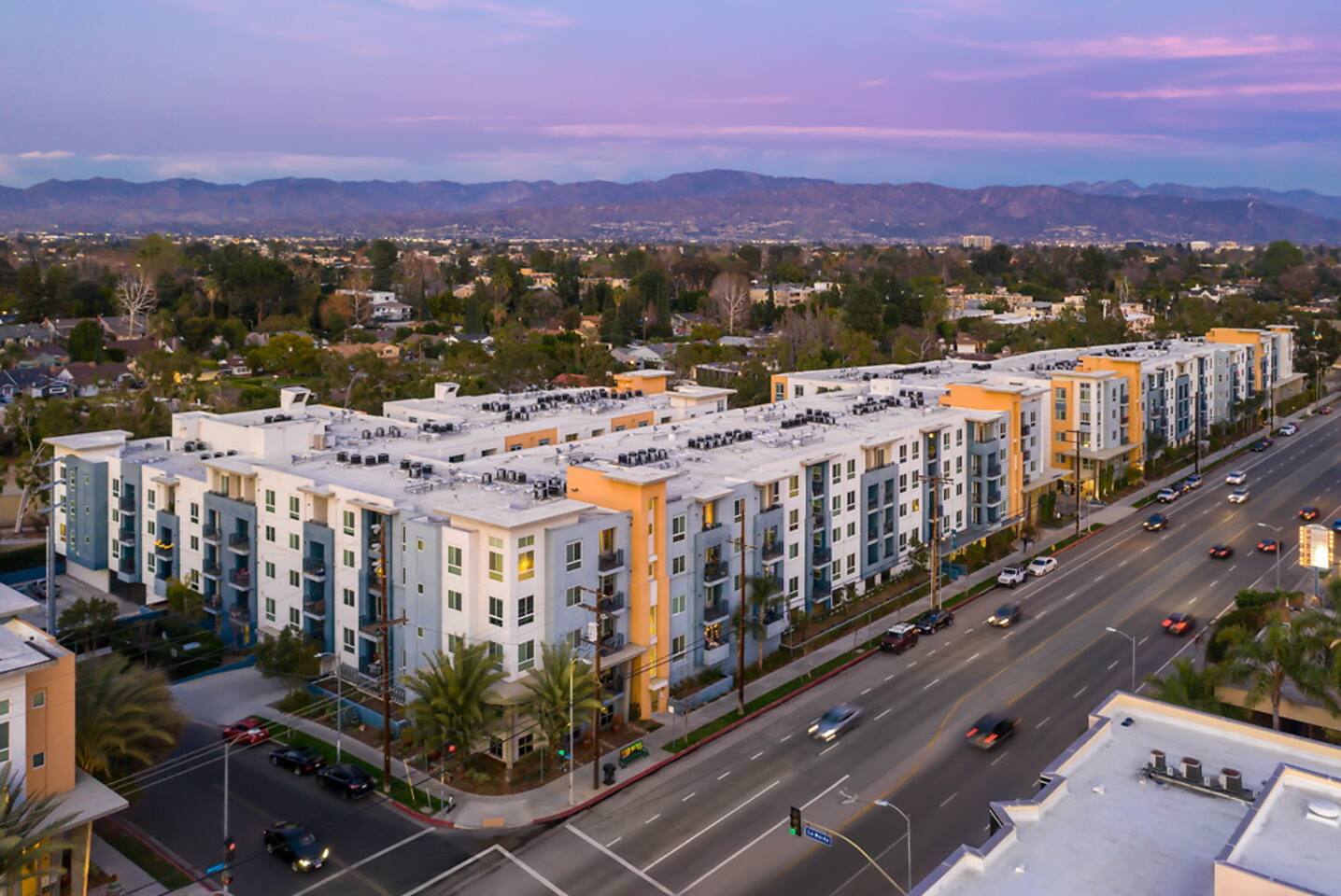 , an Airbnb-friendly apartment in Valley Village, CA