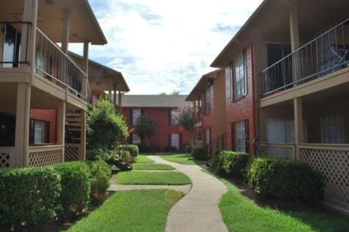 , an Airbnb-friendly apartment in Houston, TX