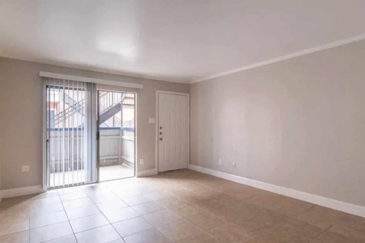 , an Airbnb-friendly apartment in Houston, TX