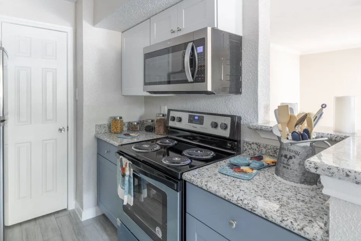 , an Airbnb-friendly apartment in Houston, TX