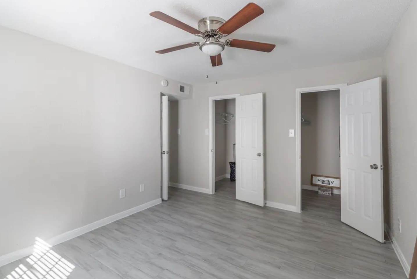 , an Airbnb-friendly apartment in Houston, TX