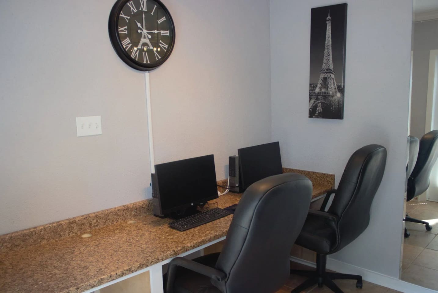 , an Airbnb-friendly apartment in Houston, TX