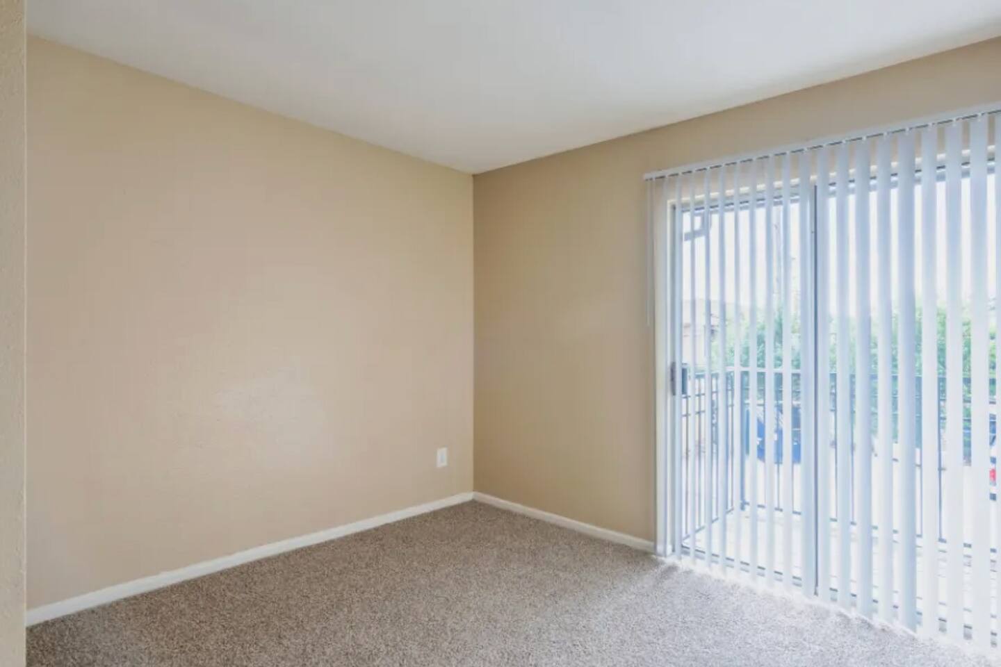 , an Airbnb-friendly apartment in Houston, TX