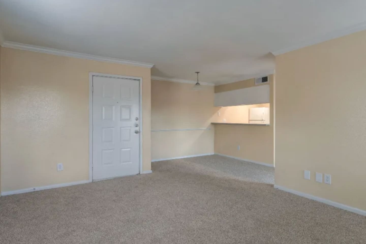 , an Airbnb-friendly apartment in Houston, TX