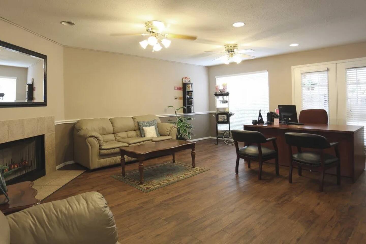 , an Airbnb-friendly apartment in Houston, TX