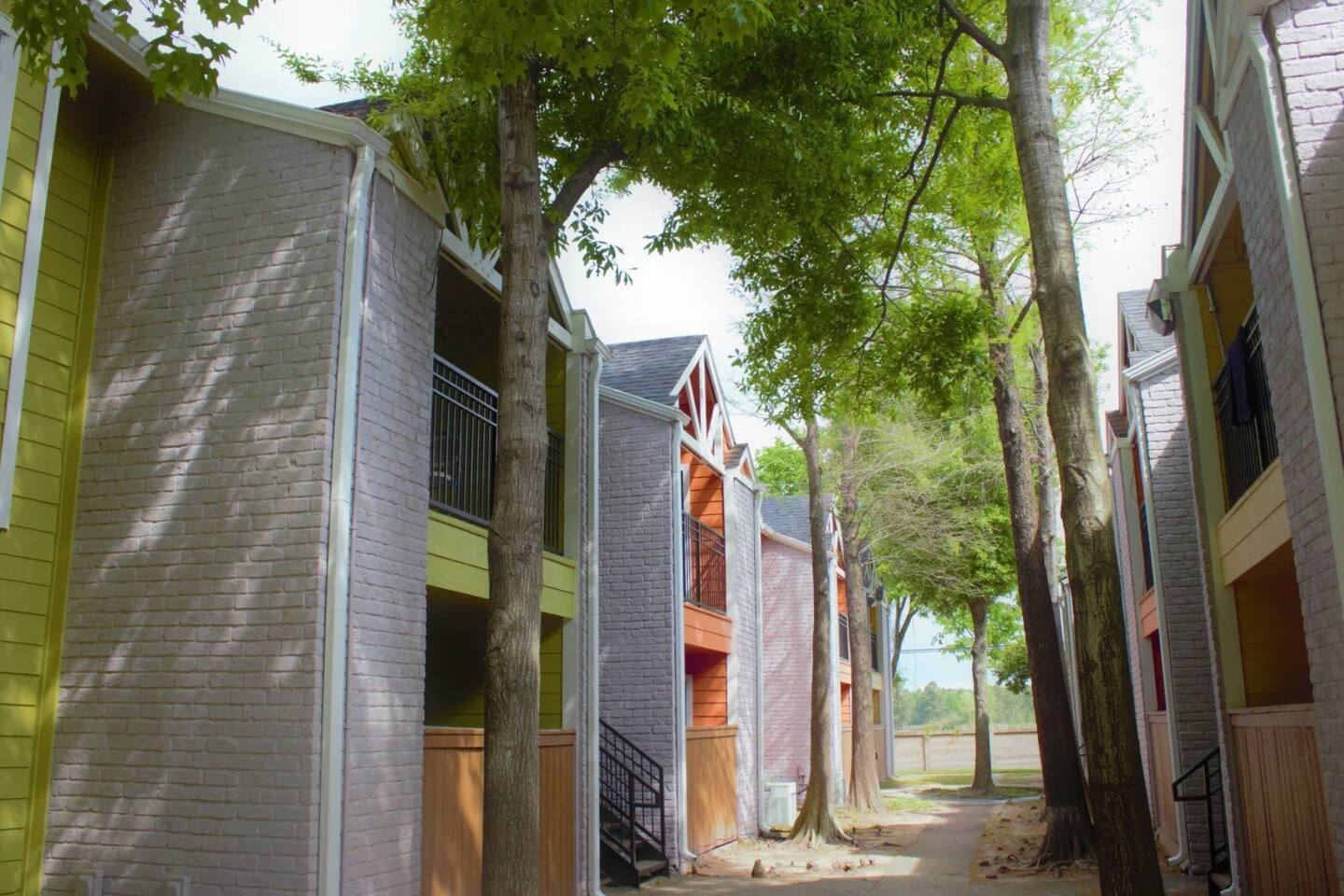 , an Airbnb-friendly apartment in Houston, TX