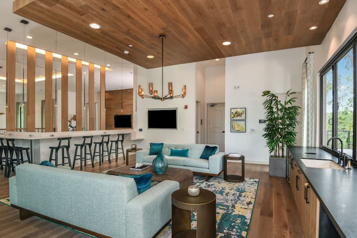 RGVtYW5kUGljdHVyZToyMjY1NDA3NTkw