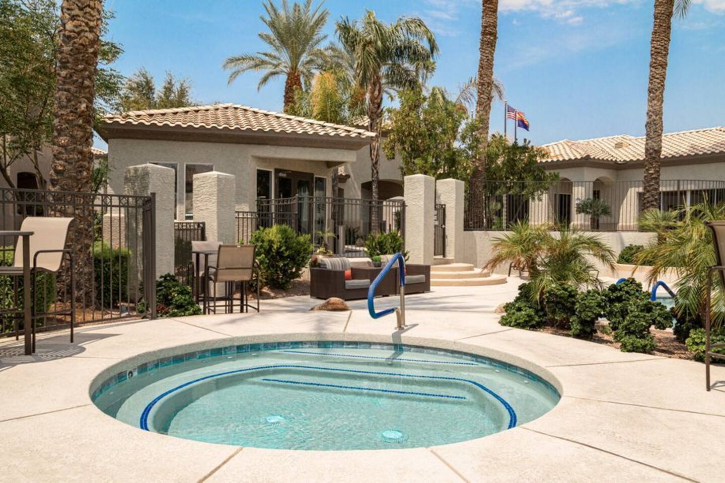 Alternate view of Camden Legacy, an Airbnb-friendly apartment in Scottsdale, AZ