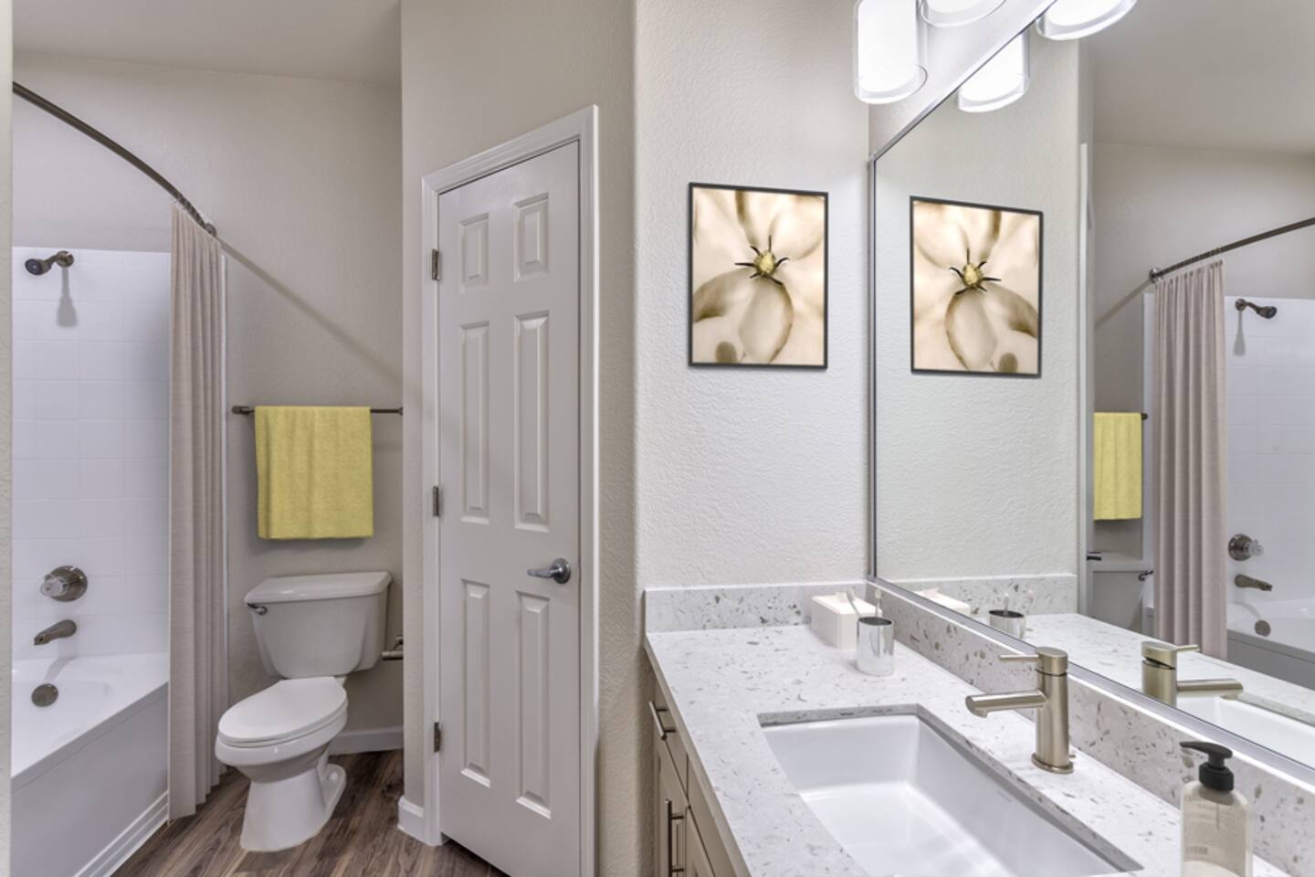 , an Airbnb-friendly apartment in Scottsdale, AZ