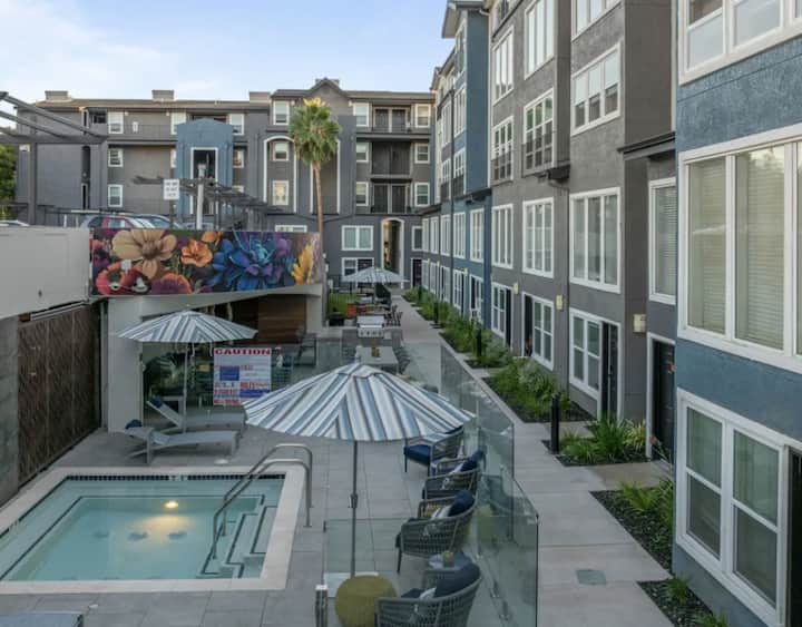 RGVtYW5kUGljdHVyZToyMjc0NzY0MDE5