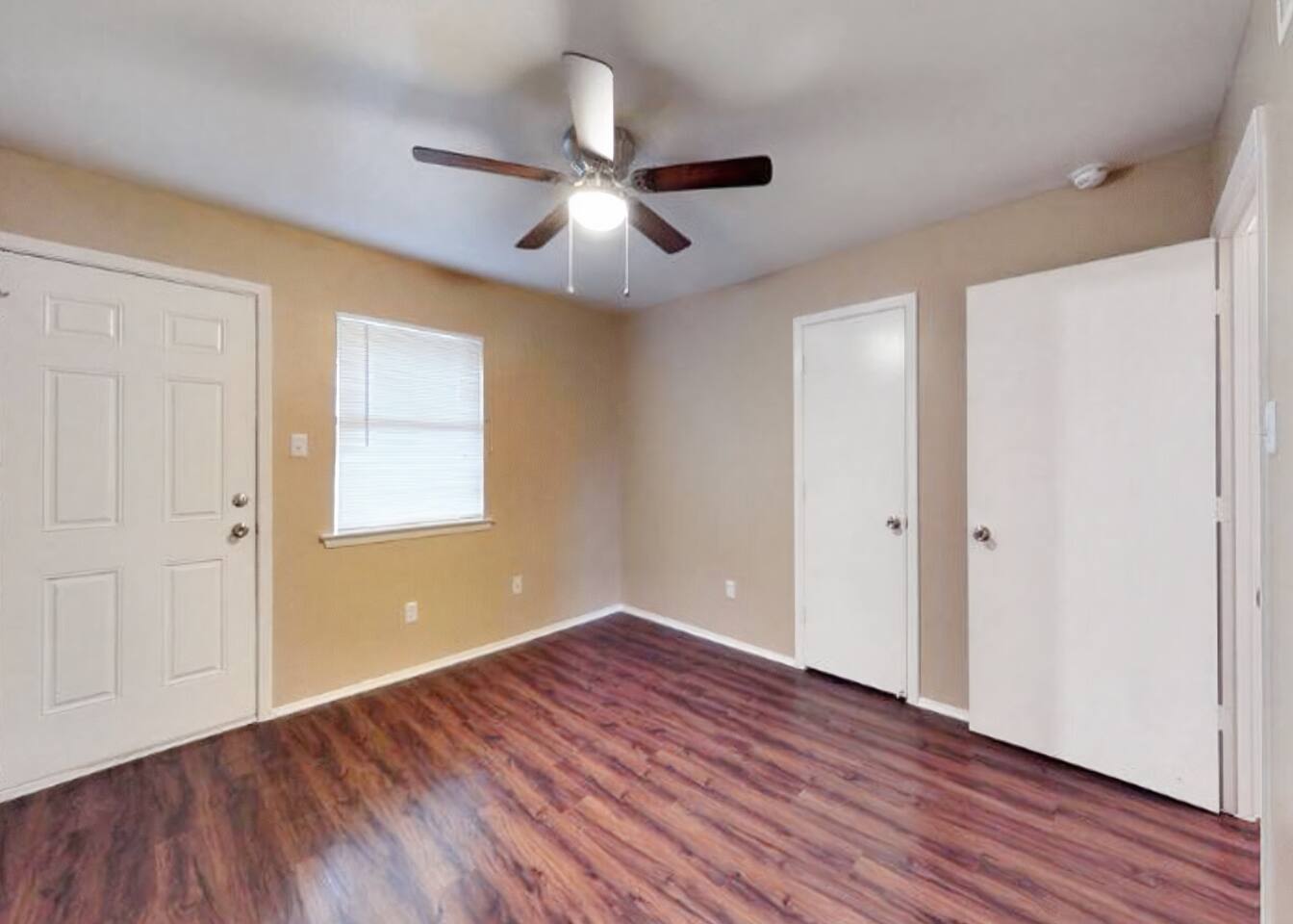 , an Airbnb-friendly apartment in Dallas, TX