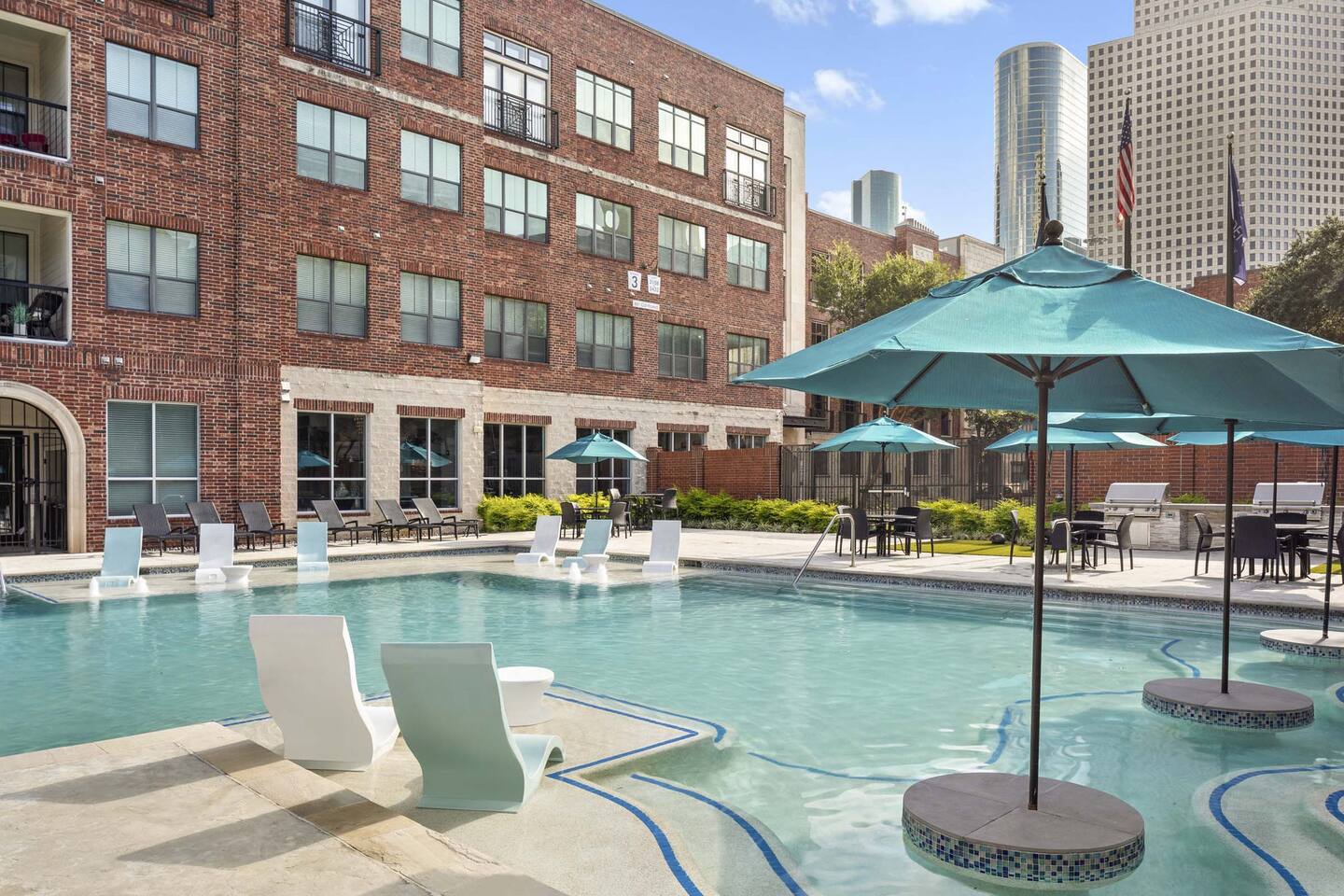 , an Airbnb-friendly apartment in Houston, TX