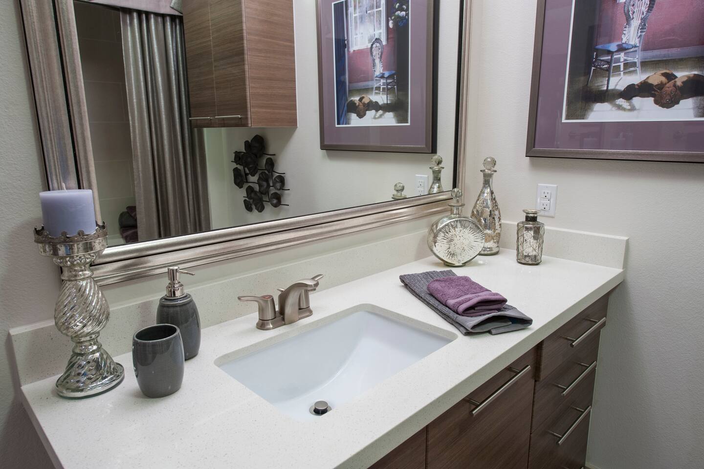 , an Airbnb-friendly apartment in Houston, TX