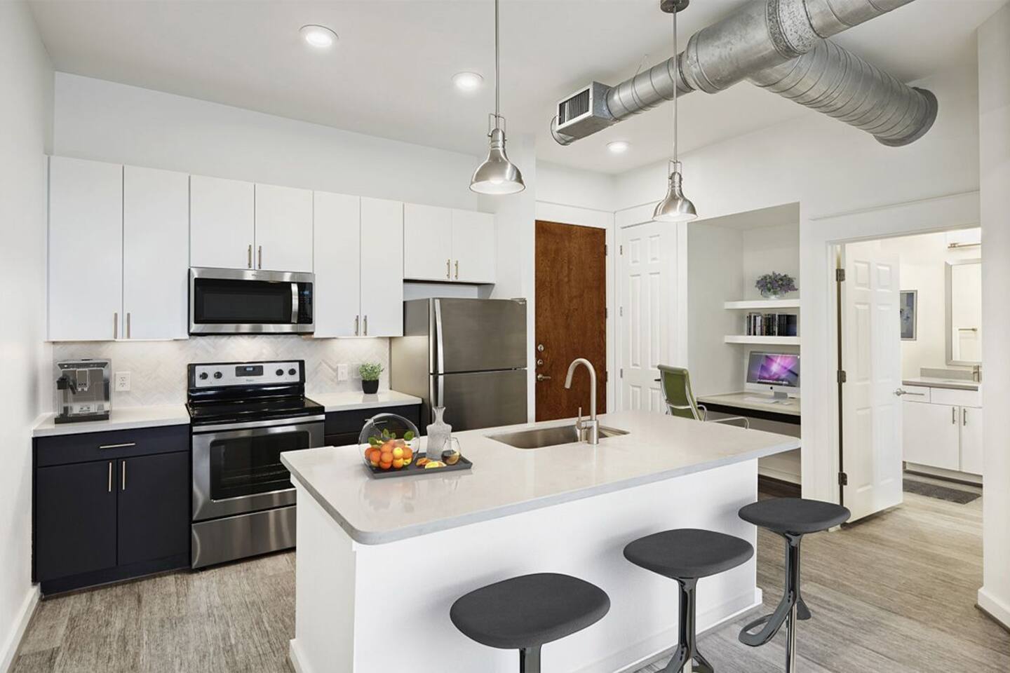 , an Airbnb-friendly apartment in Houston, TX