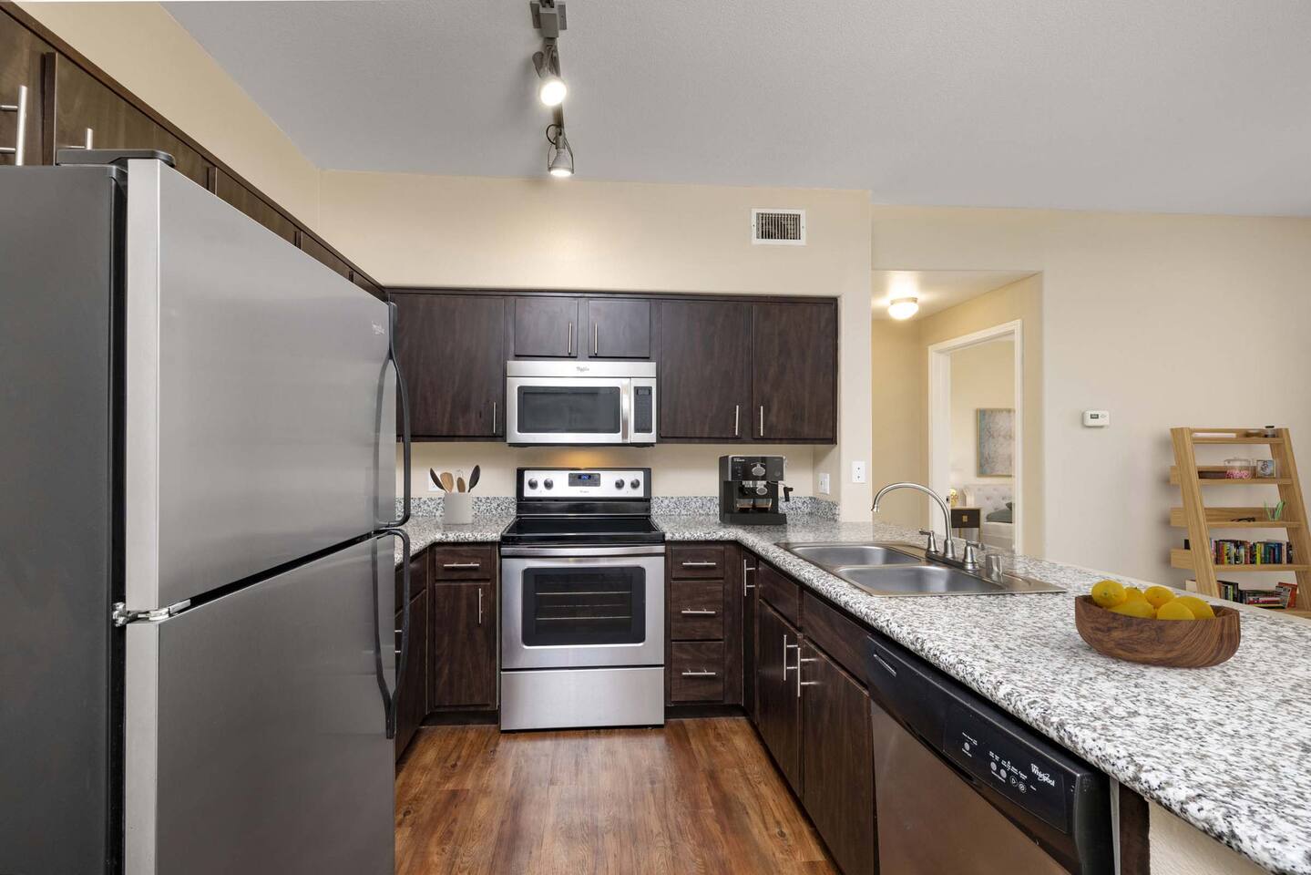 , an Airbnb-friendly apartment in Mission Viejo, CA