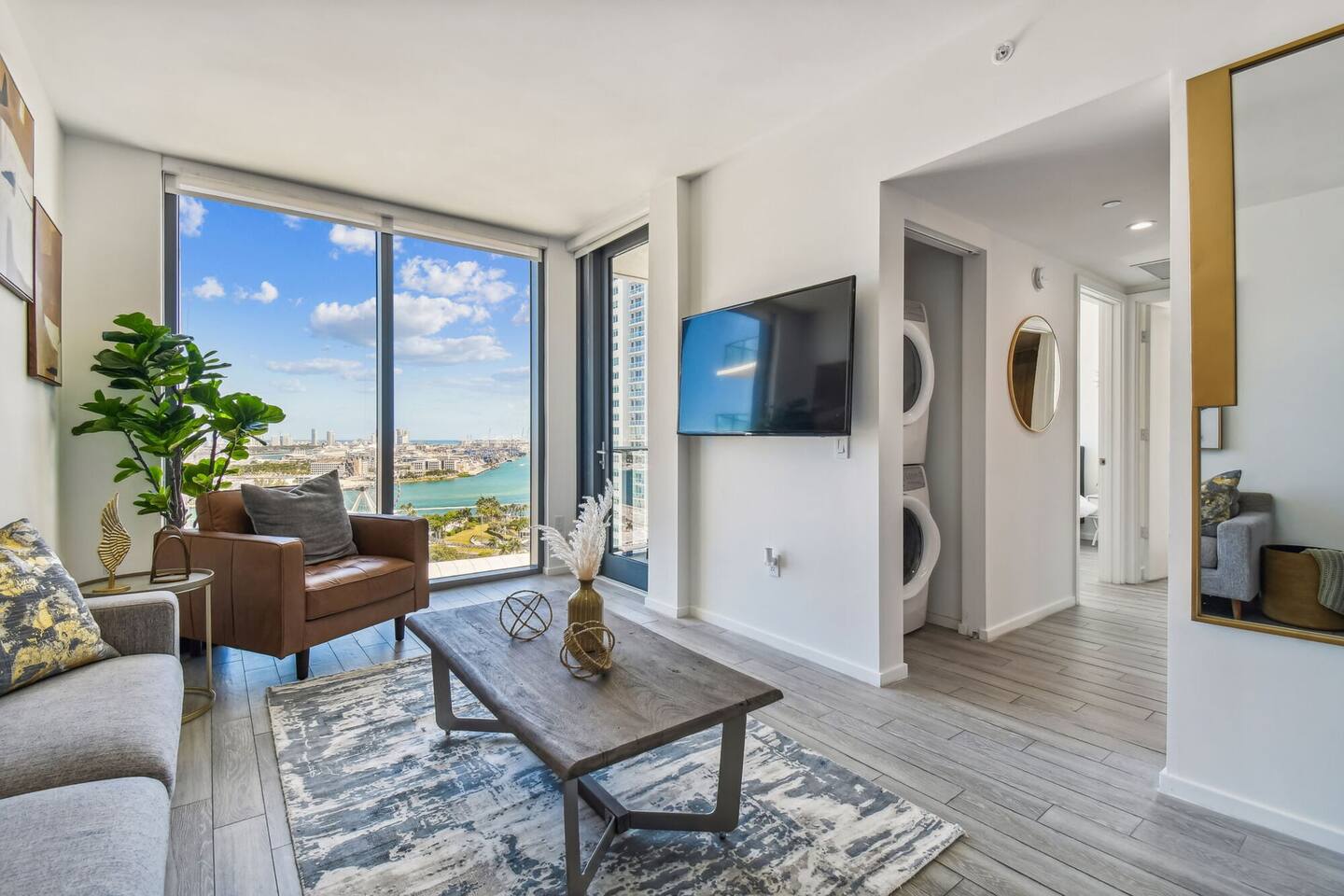 , an Airbnb-friendly apartment in Miami, FL