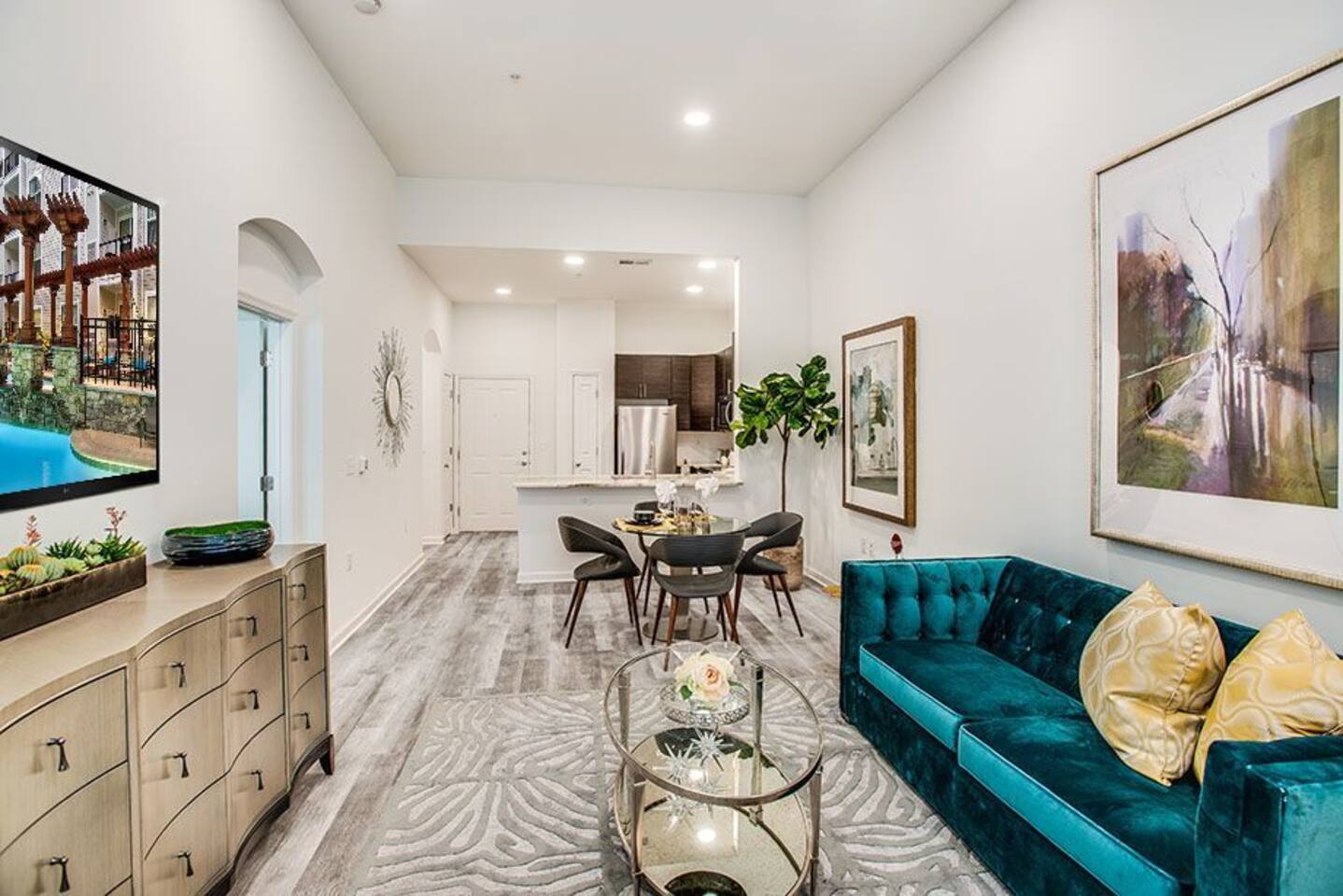 , an Airbnb-friendly apartment in Herndon, VA