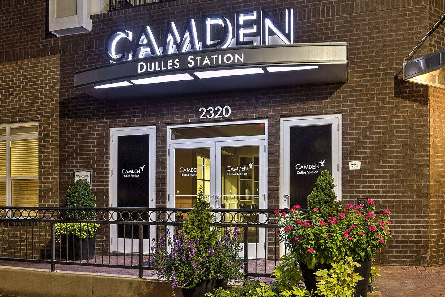 , an Airbnb-friendly apartment in Herndon, VA