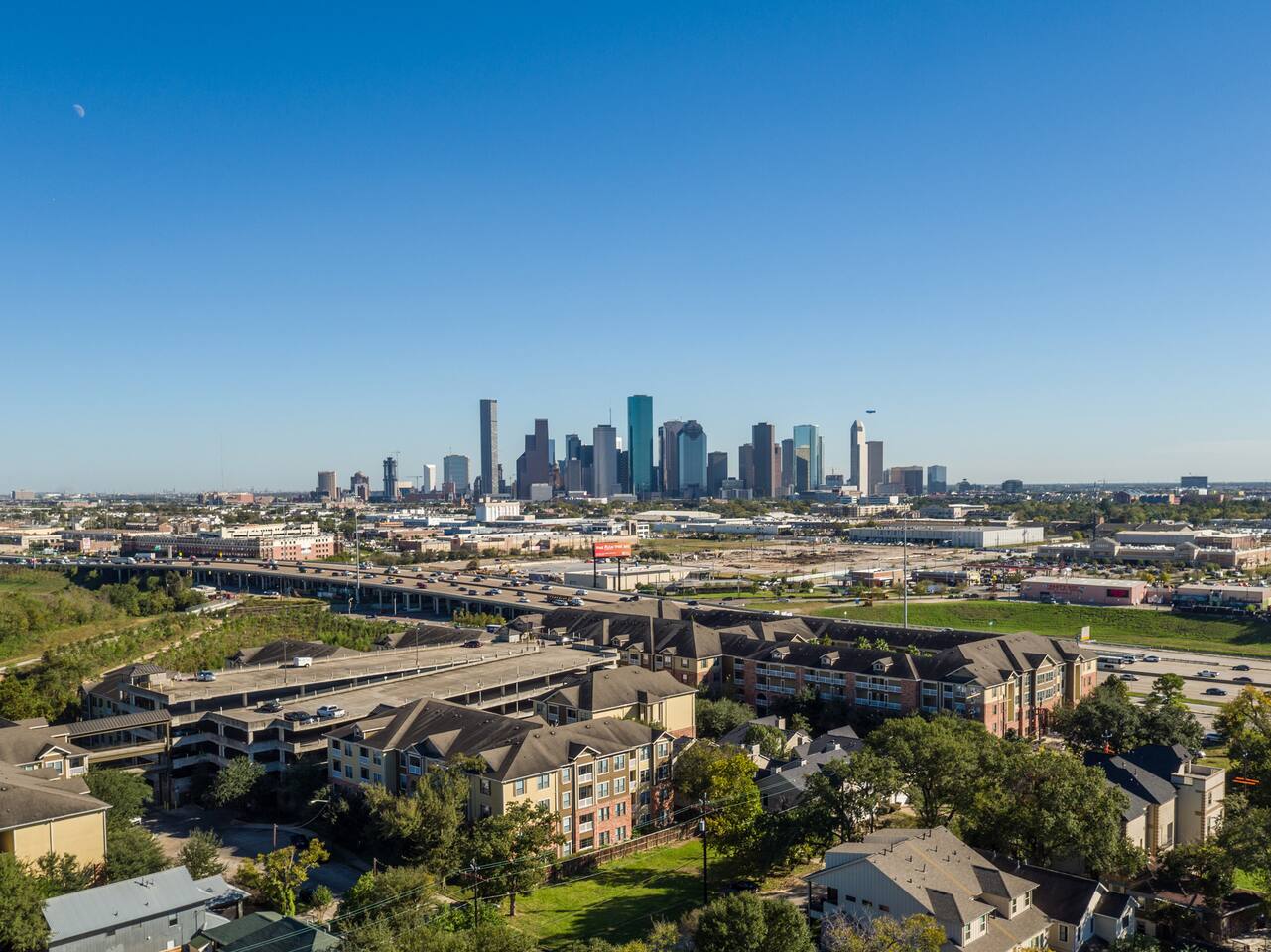 , an Airbnb-friendly apartment in Houston, TX